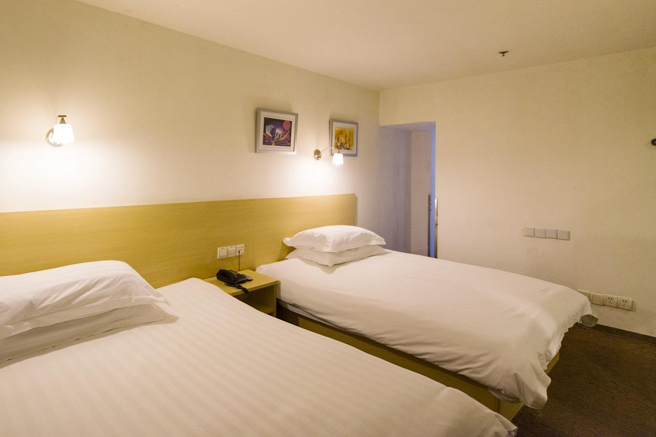 Motel Shanghai Sinan Road Bagian luar foto